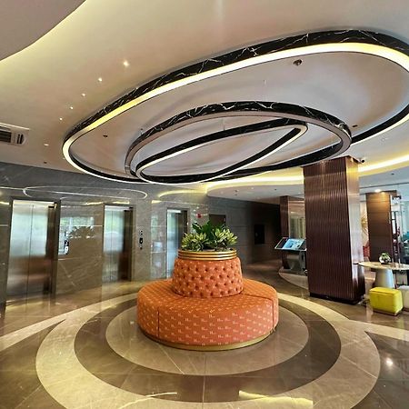 Hotel Hayat Sky Towers à Cebu Extérieur photo