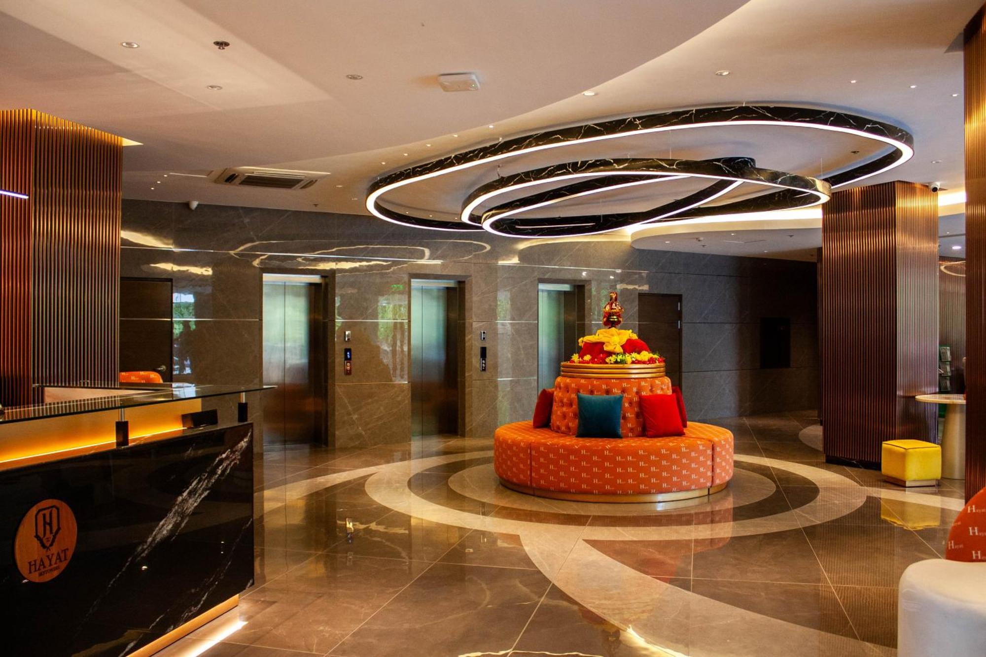 Hotel Hayat Sky Towers à Cebu Extérieur photo