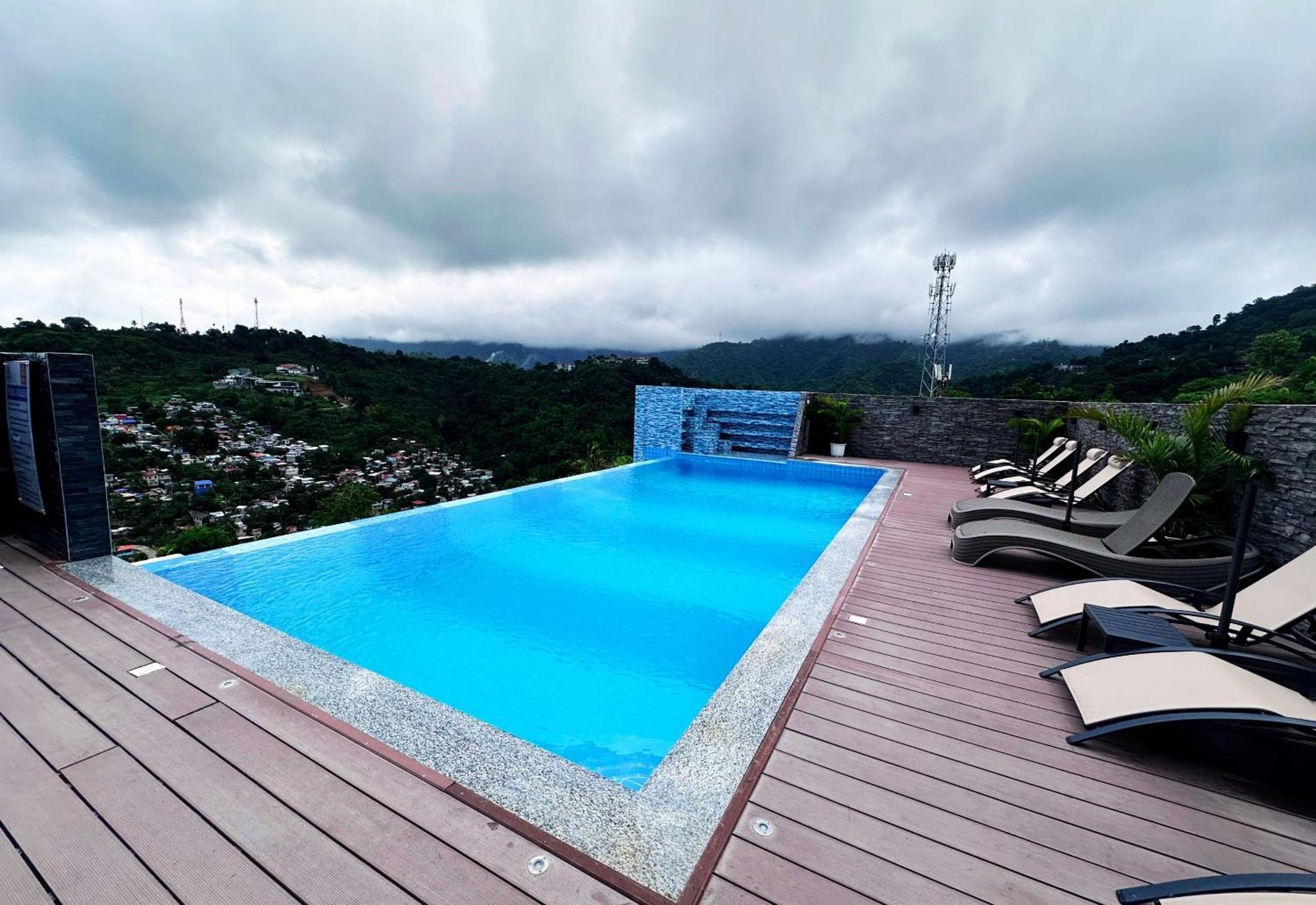 Hotel Hayat Sky Towers à Cebu Extérieur photo